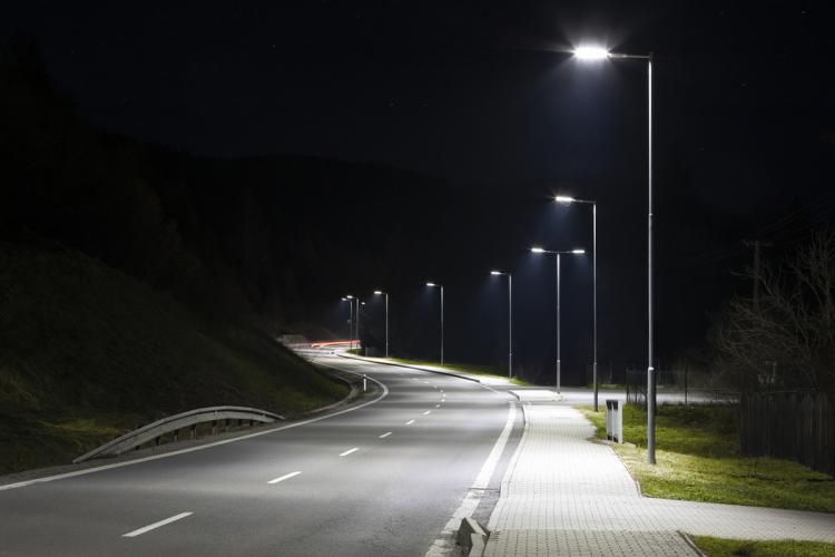 Lighting road deals